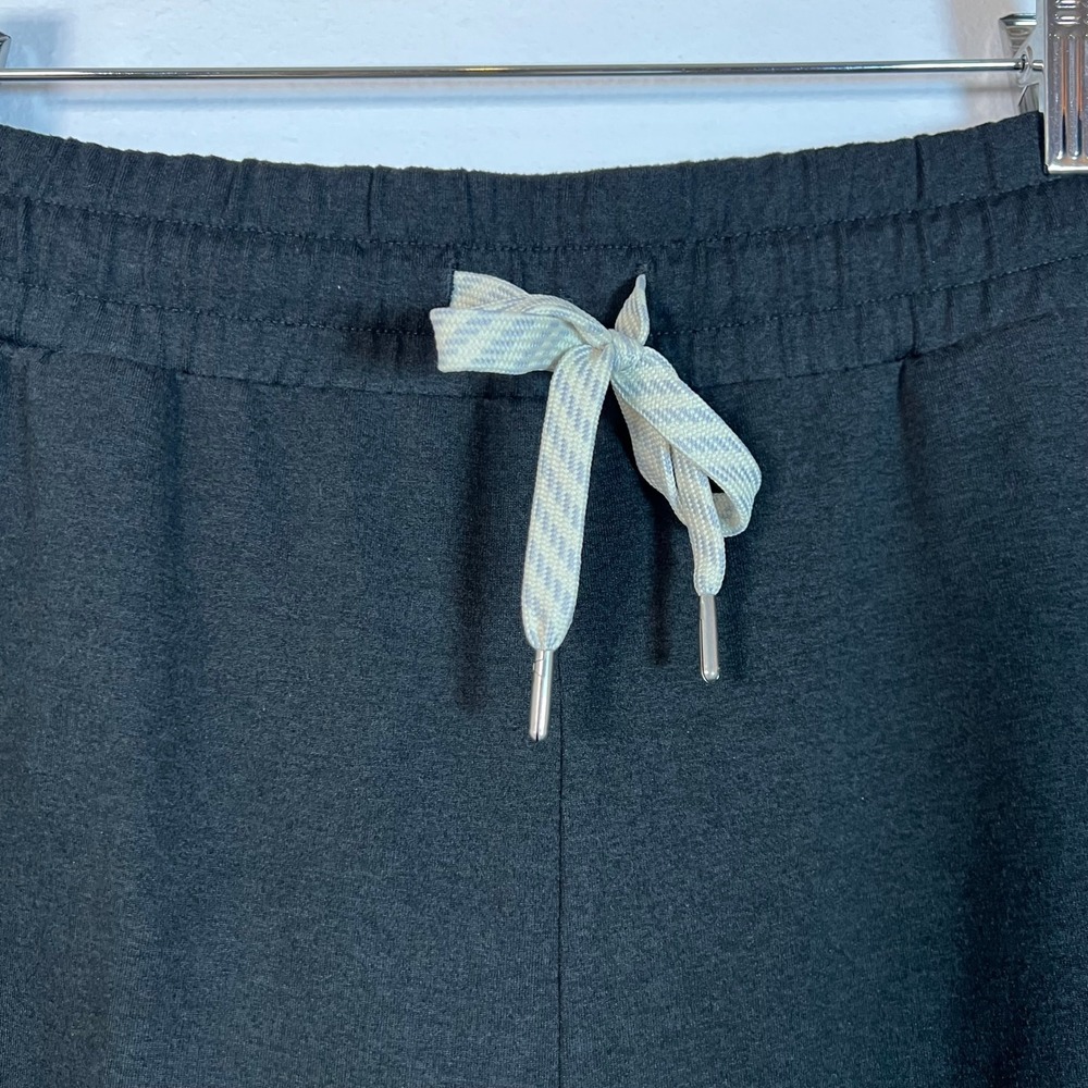 Vuori Womens Halo Essential Wide Leg Pants Black Size M Elastic Waist Drawstring - Picture 6 of 11